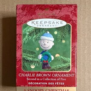 Hallmark Keepsake Charlie Brown Ornament “A Snoopy Christmas” NWT